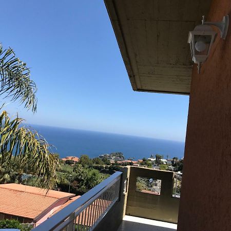Casa Mira Apartment Aci Trezza Exterior photo